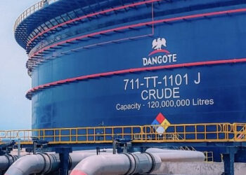 Anxiety as Dangote Plans to Stop Petrol Transactions in Naira
